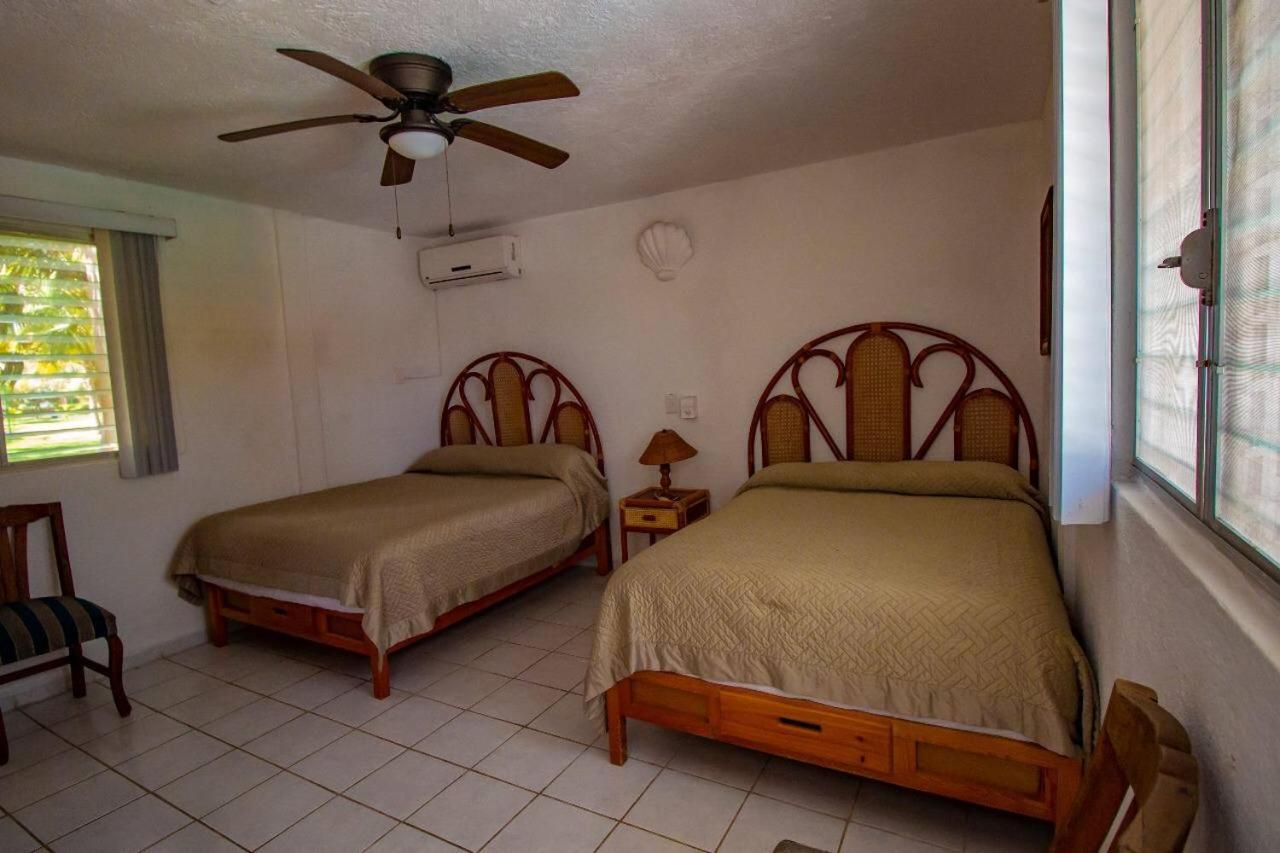 Villas Paraiso Manzanillo,Club Santiago Casa Playa Bagian luar foto
